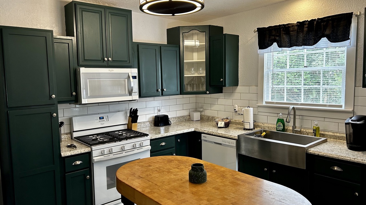 Photo of Kitchen in Historic District