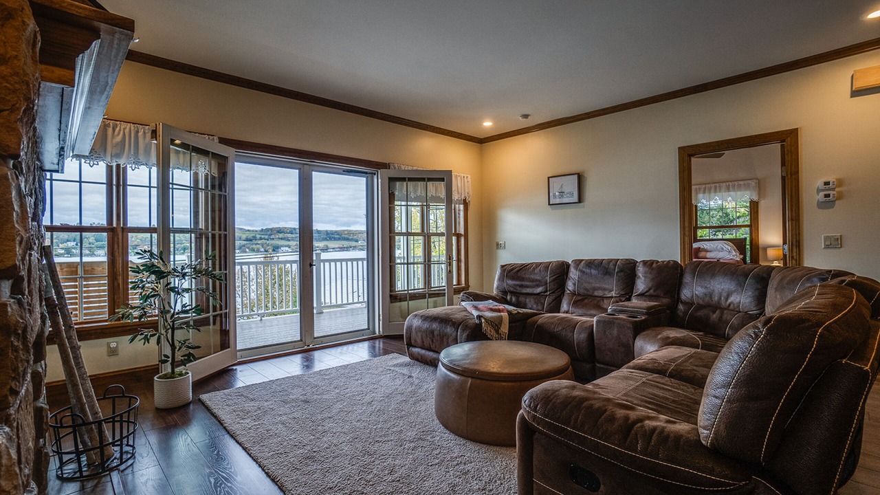 Photo of Livingroom in Town of Milo