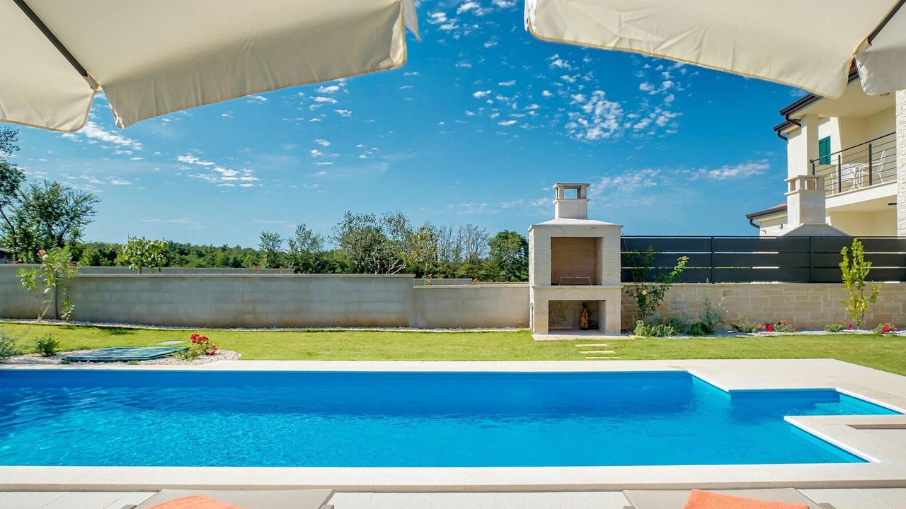 Photo of Outdoor in Labinci