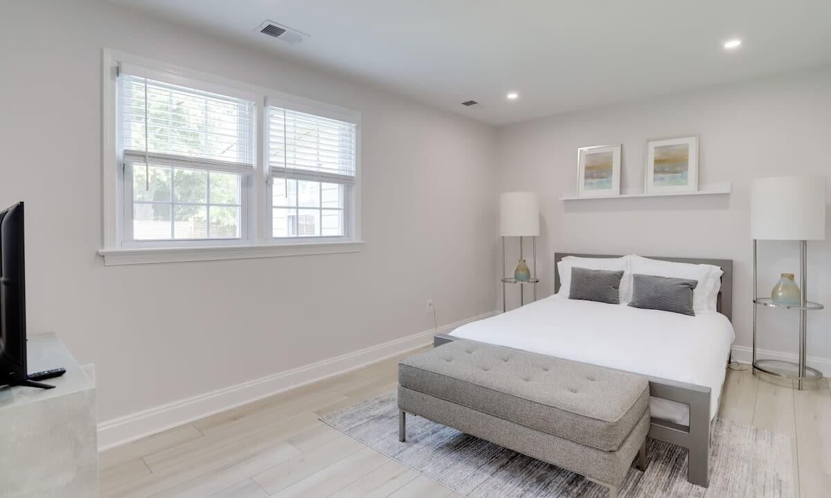 Photo of Bedroom in Seminary Hill