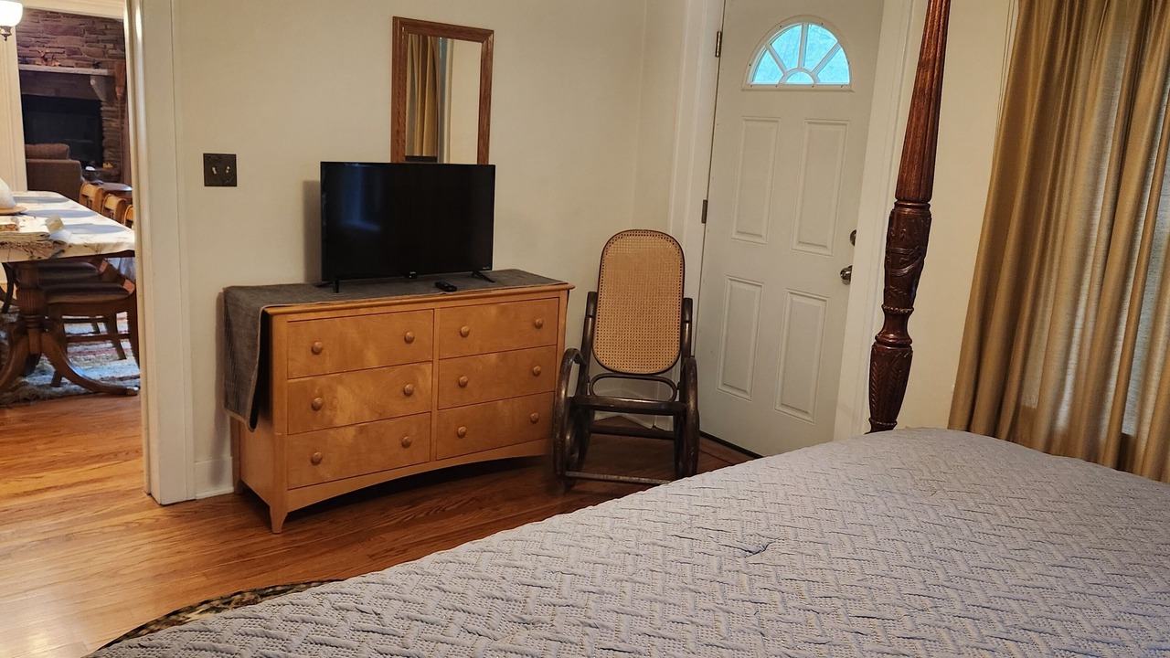 Photo of Bedroom in Wheeler