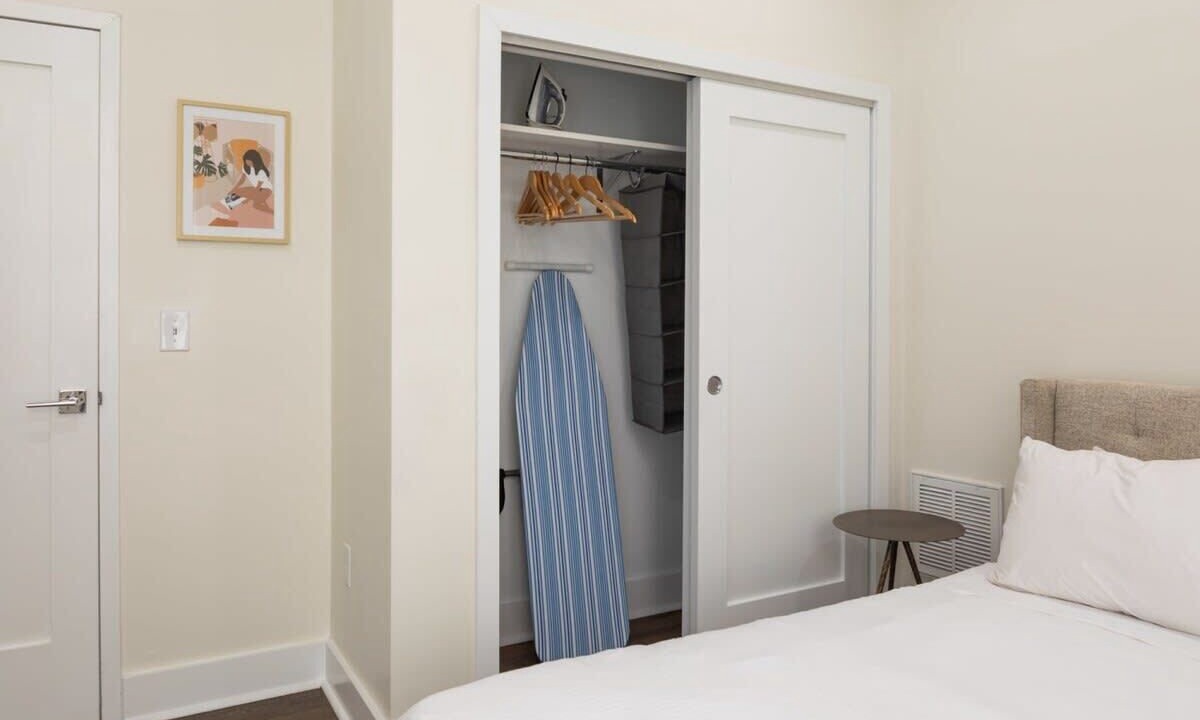 Photo of Bedroom in Center City East