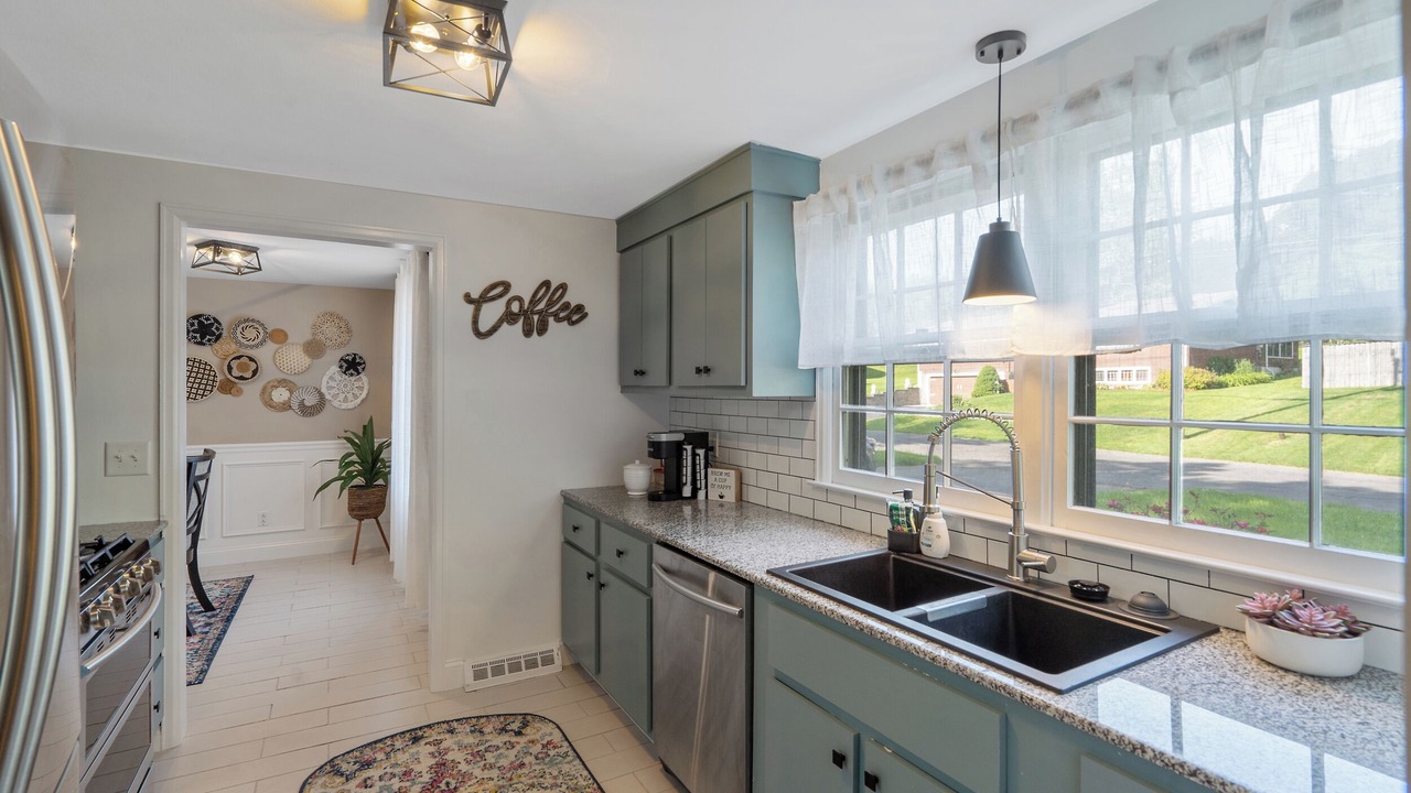 Photo of Kitchen in Eastside