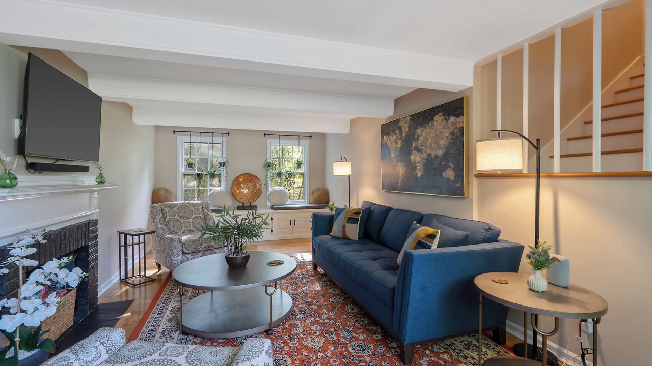 Photo of Livingroom in Eastside