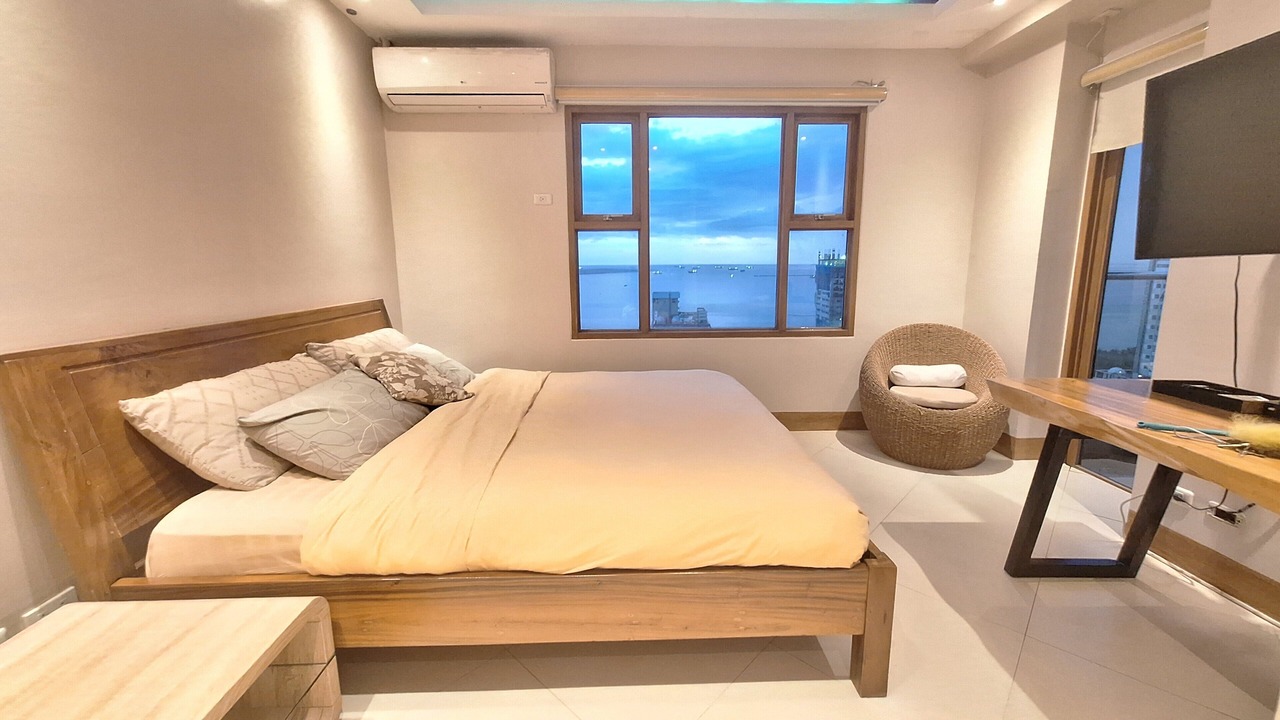 Photo of Bedroom in Ermita Night District