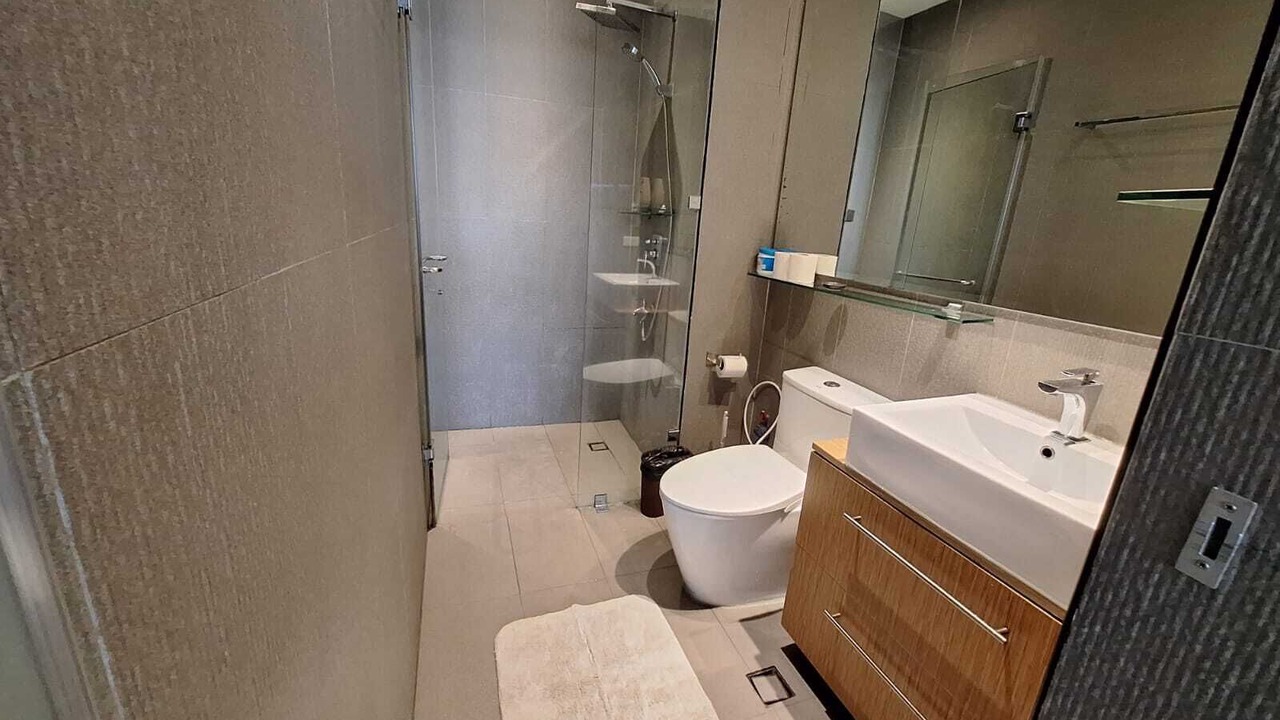 Photo of Bathroom in Ermita Night District