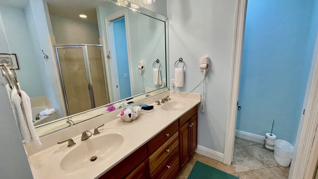 Photo of Bathroom in Gulf Place