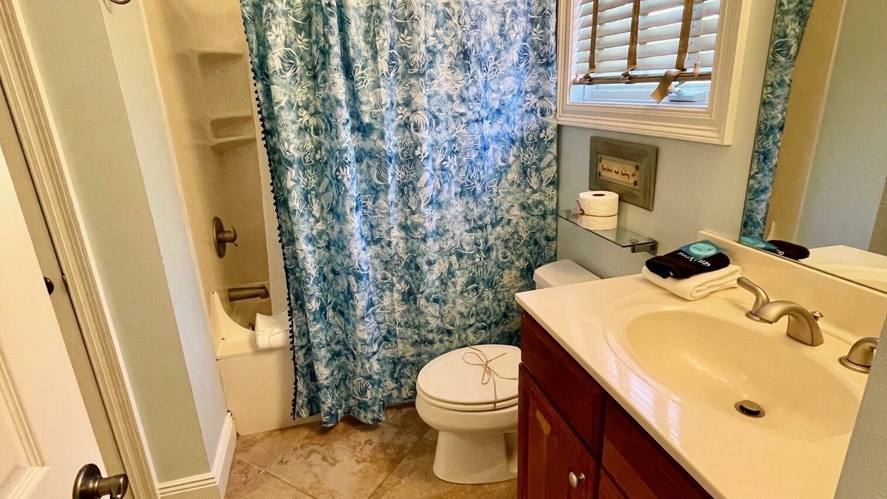 Photo of Bathroom in Gulf Place