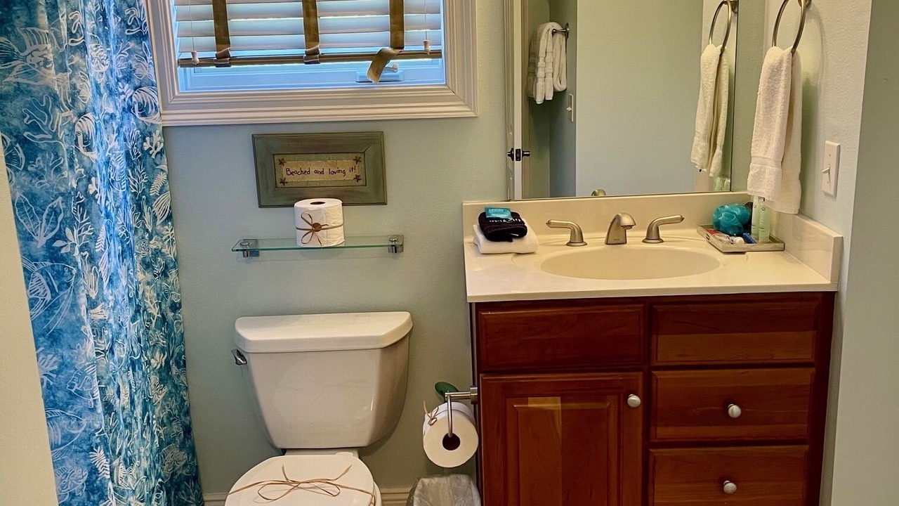 Photo of Bathroom in Gulf Place