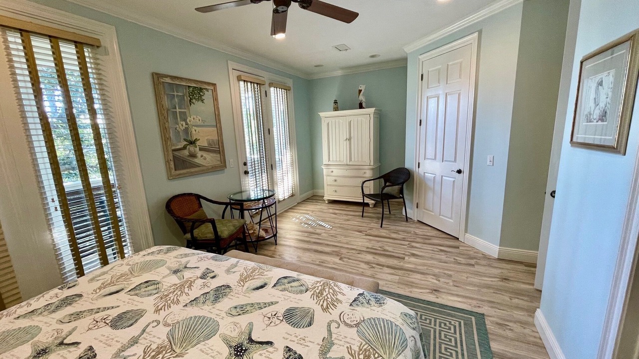 Photo of Bedroom in Gulf Place