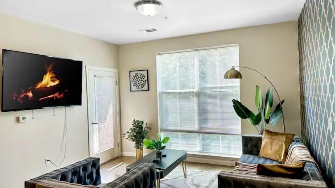 Photo of Livingroom in North Cambridge