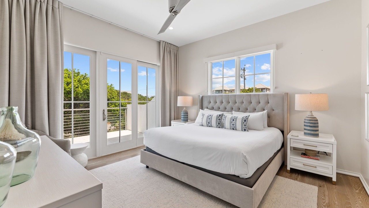 Photo of Bedroom in Seacrest