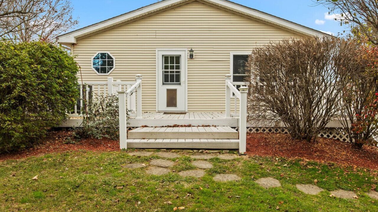 Photo of Outdoor in Delong