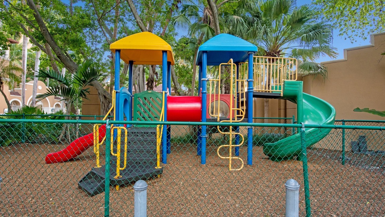 Photo of Others in Aventura