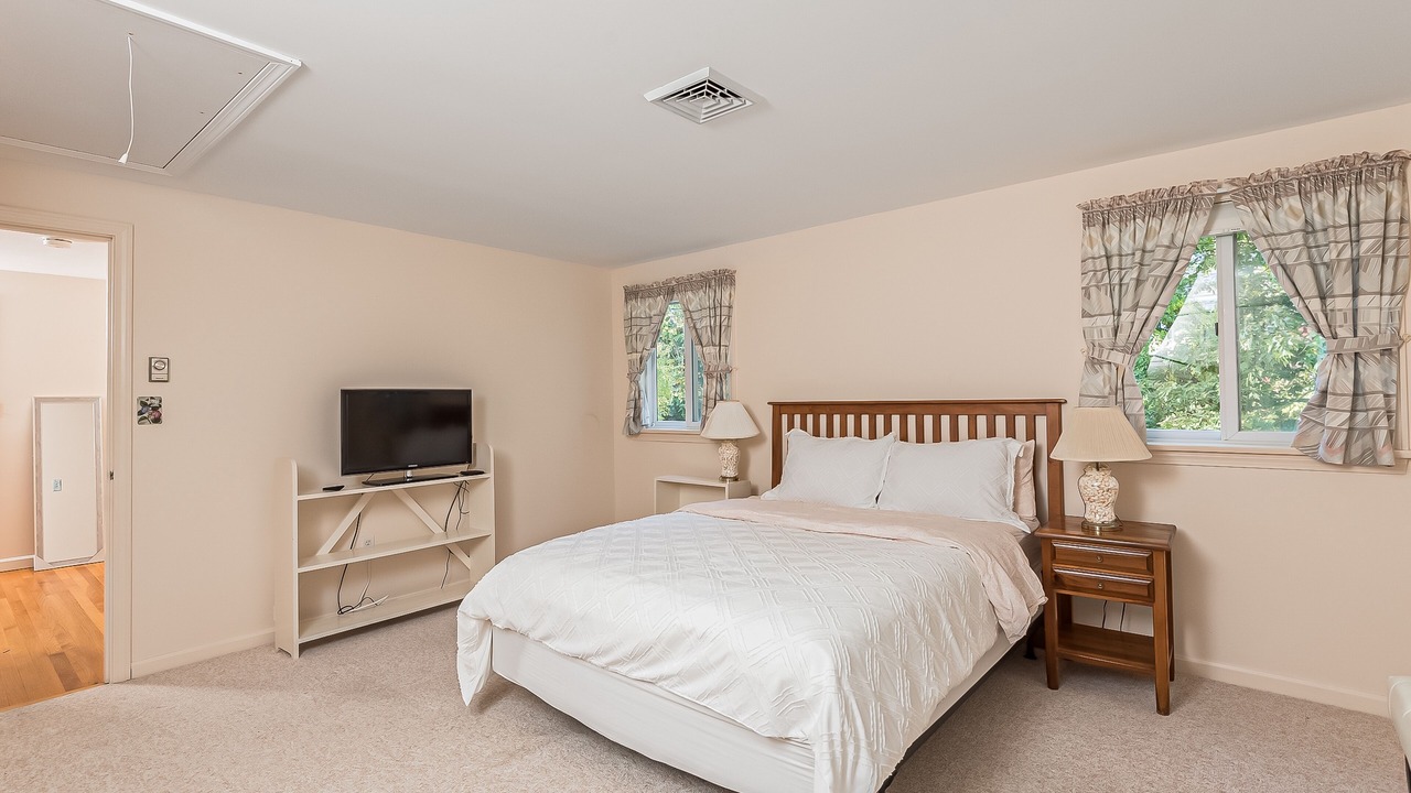 Photo of Bedroom in South Chatham