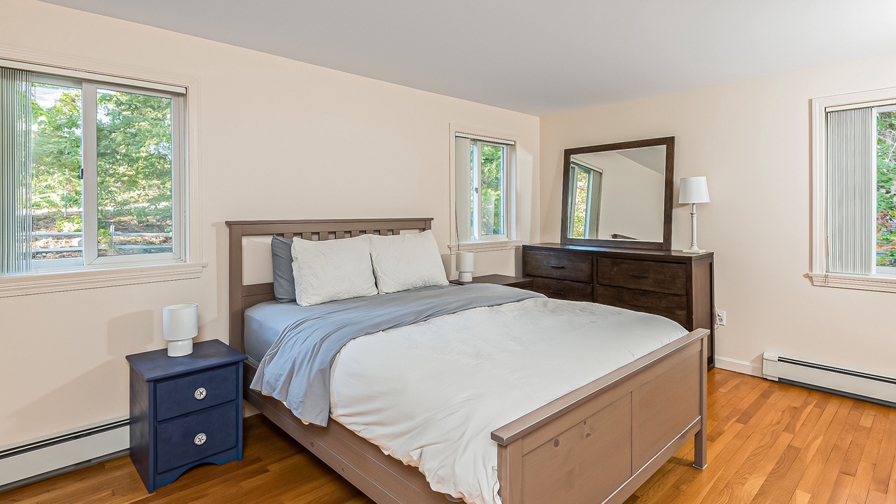 Photo of Bedroom in South Chatham