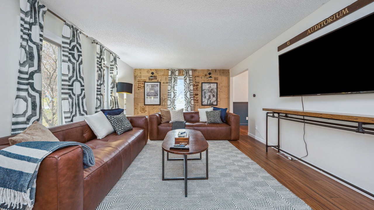 Photo of Livingroom in Granger