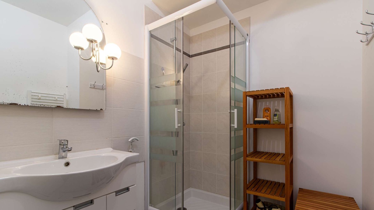 Photo of Bathroom in Pleherel-Plage-Vieux-Bourg
