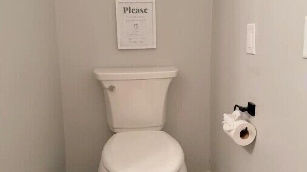Photo of Bathroom in Chic's Beach