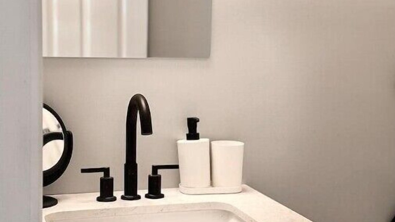 Photo of Bathroom in Chic's Beach