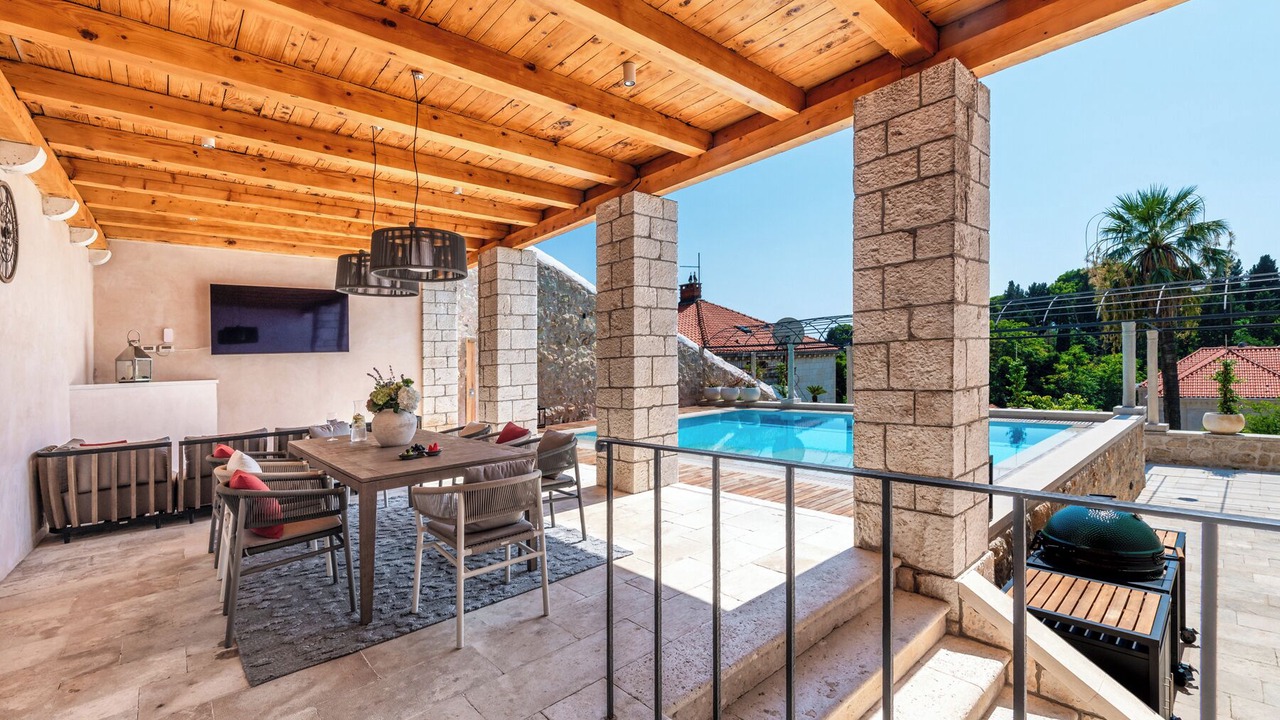 Photo of Outdoor in Pile