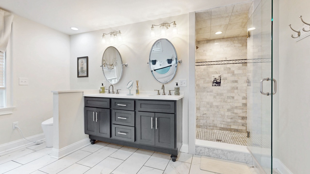 Photo of Bathroom in West Barnstable