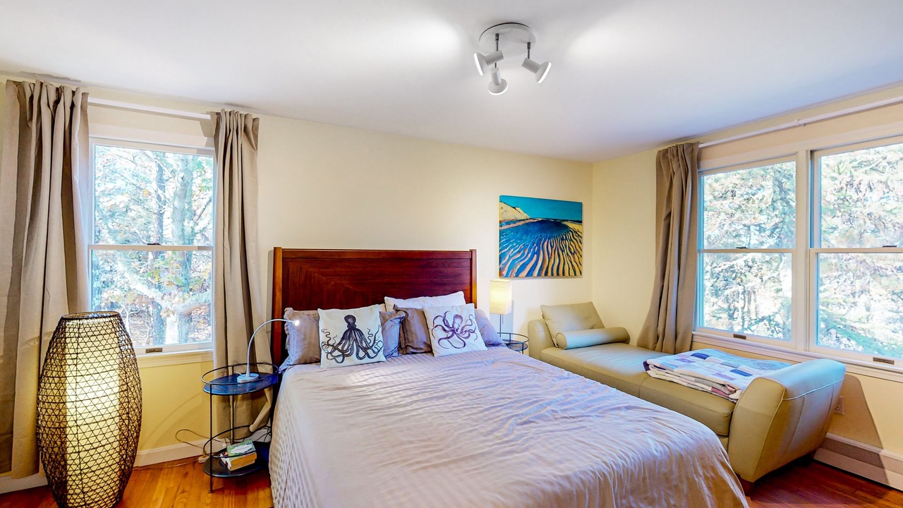 Photo of Bedroom in Truro