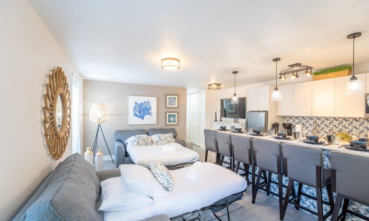 Photo of Livingroom in North Beach