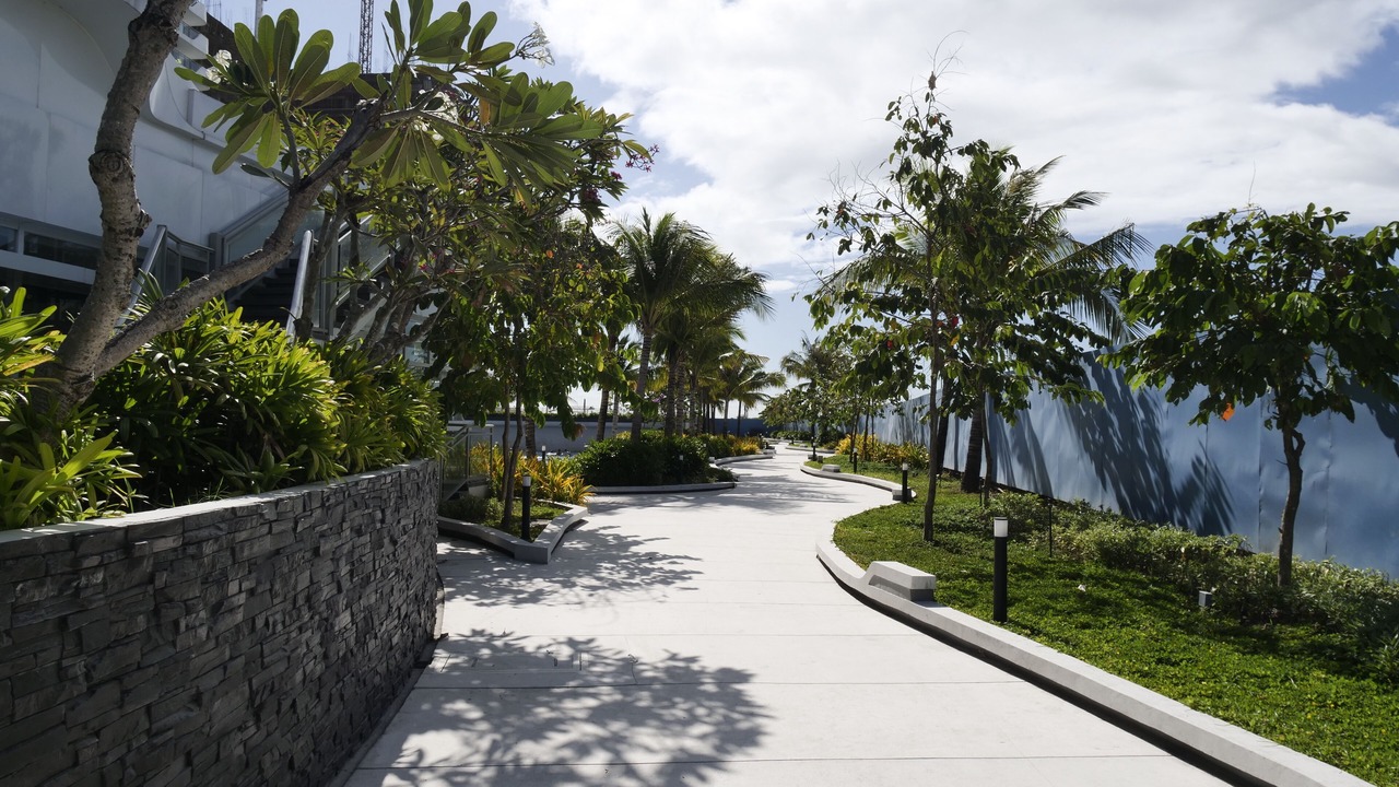 Photo of Outdoor in Bacolor