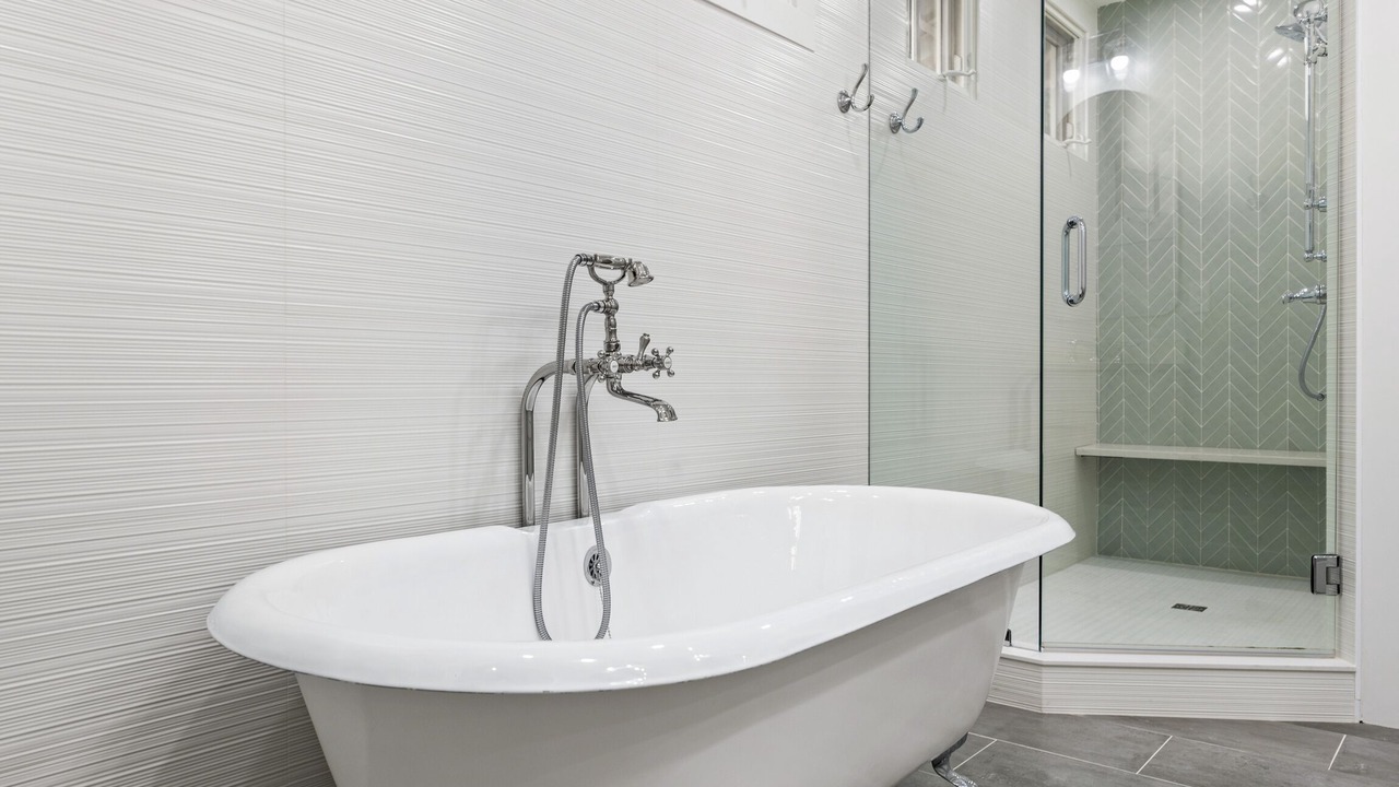 Photo of Bathroom in Cottage District