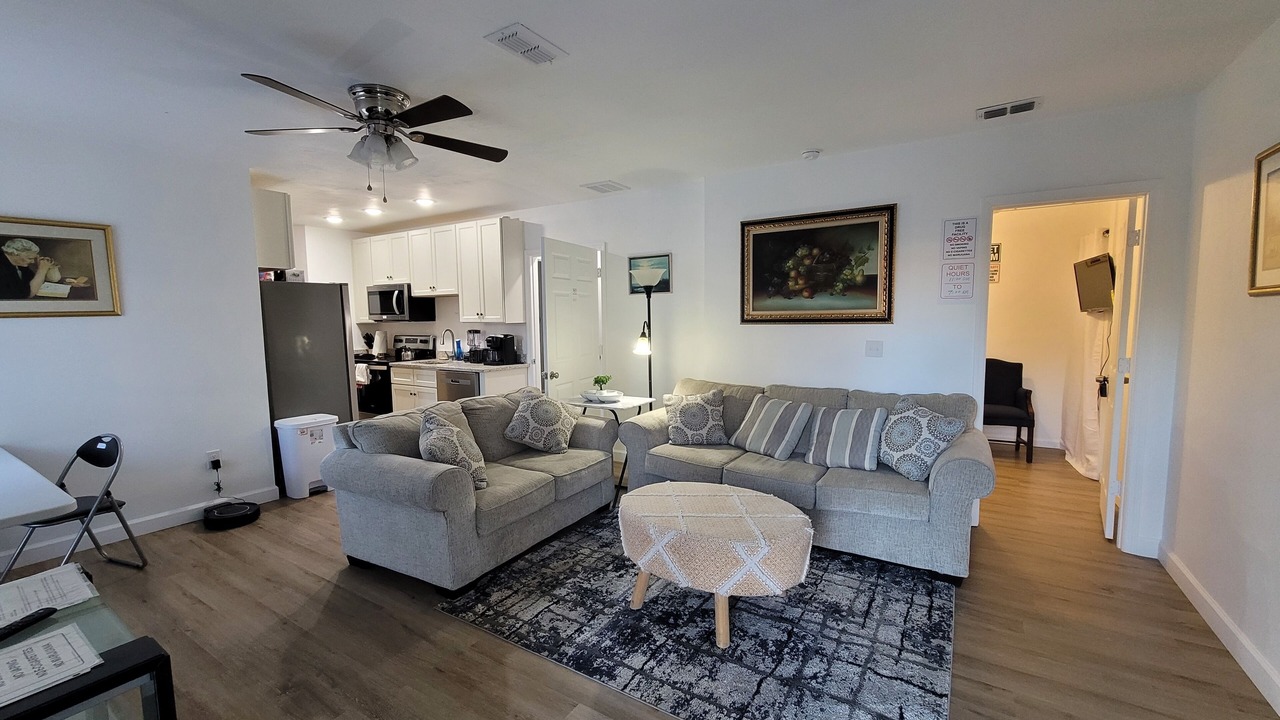 Photo of Livingroom in Tallahassee