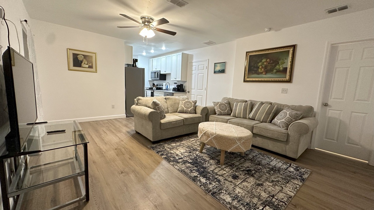 Photo of Livingroom in Tallahassee