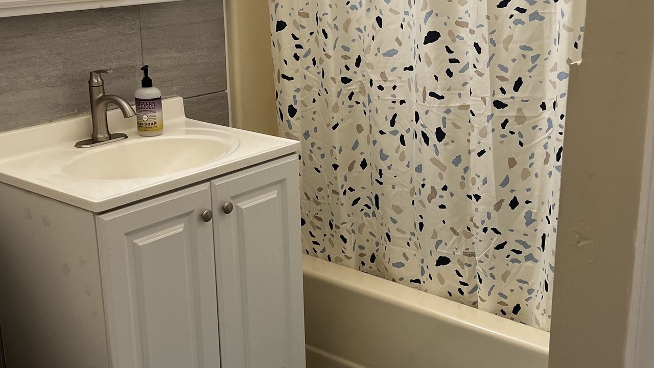 Photo of Bathroom in Lorton