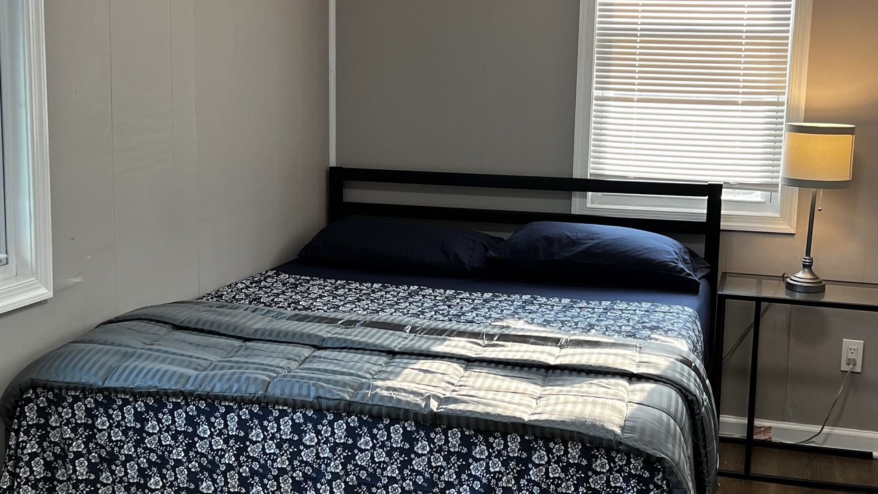 Photo of Bedroom in Lorton