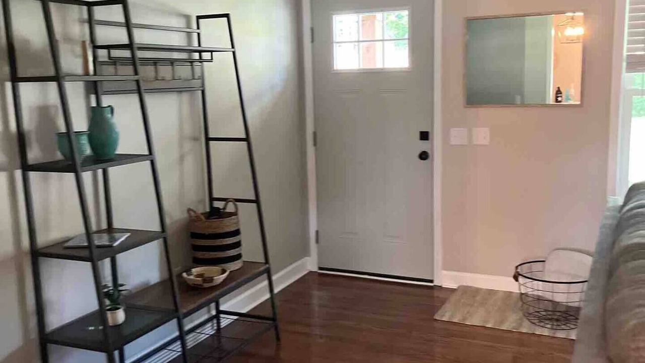 Photo of Livingroom in Floyd