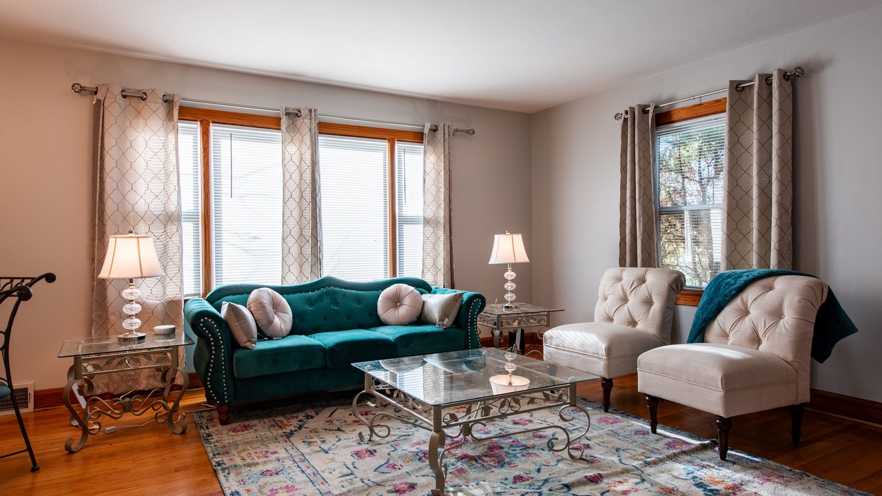 Photo of Livingroom in New Albany