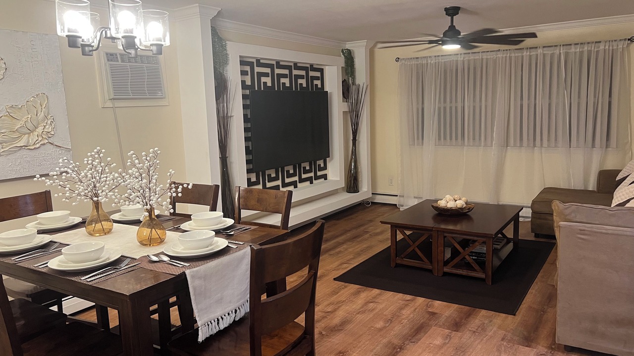 Photo of Bedroom in Oyster Bay