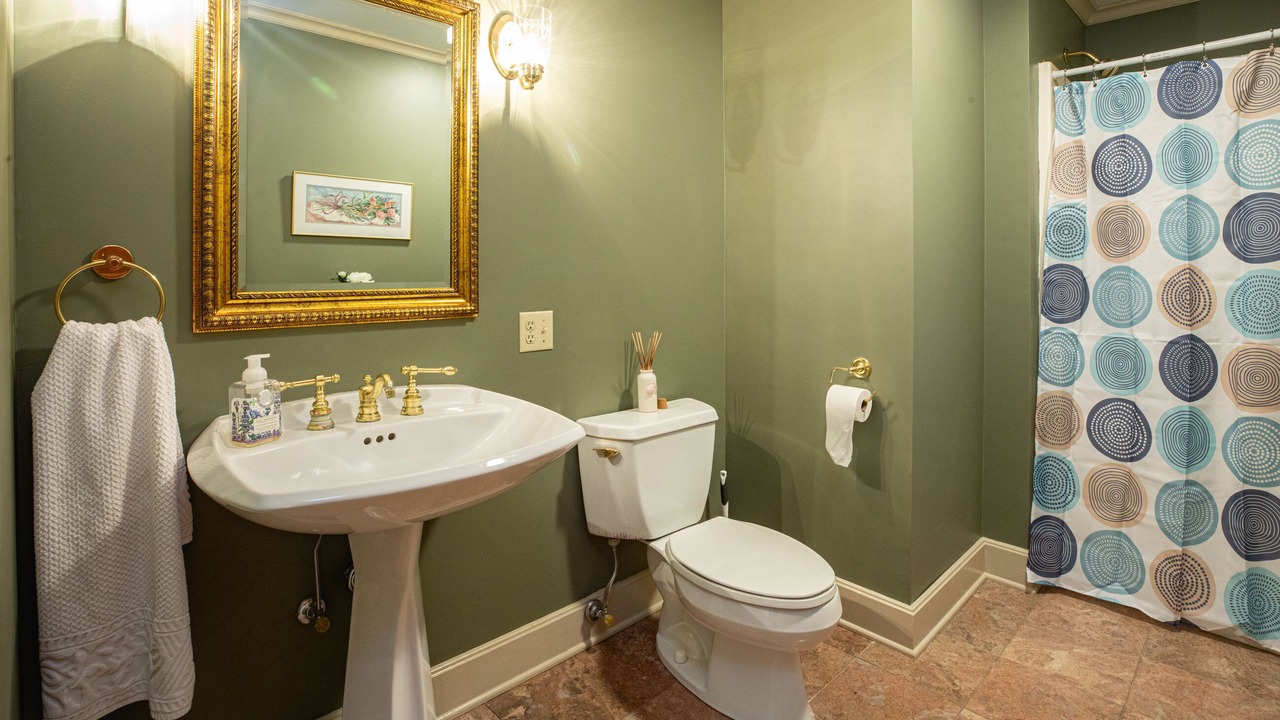 Photo of Bathroom in Melrose Park