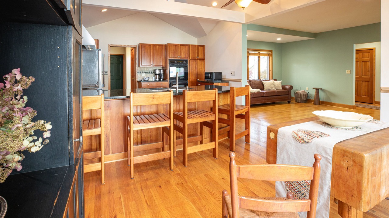 Photo of Bedroom in Melrose Park