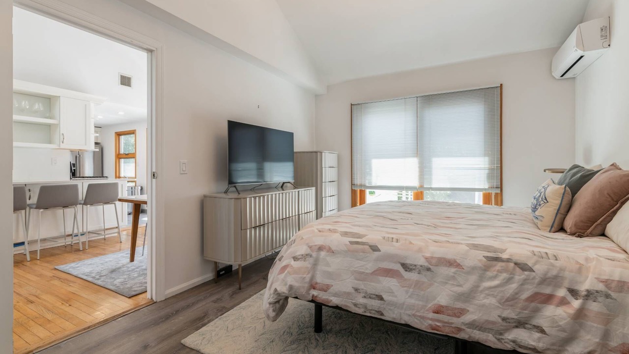 Photo of Bedroom in Water Mill