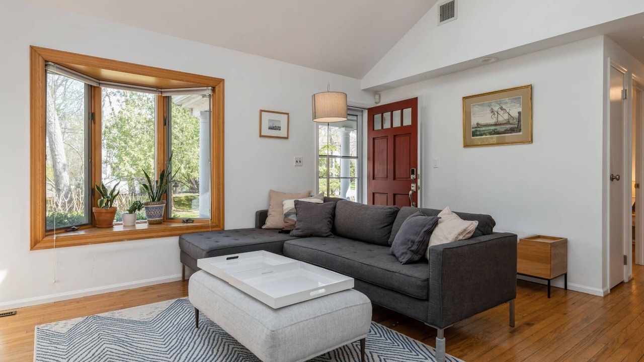 Photo of Livingroom in Water Mill