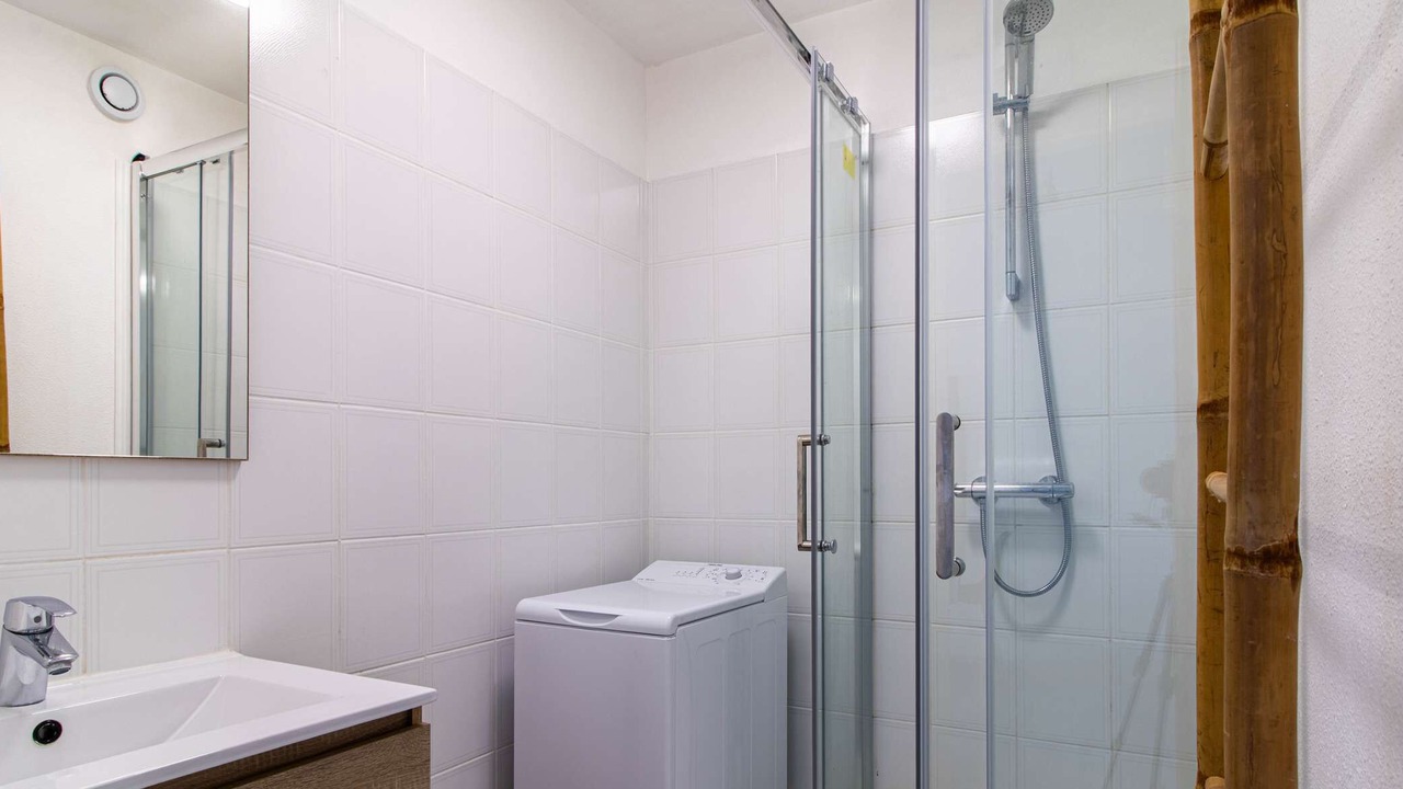 Photo of Bathroom in Sables-d'Or-les-Pins