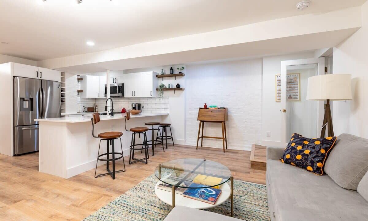 Photo of Livingroom in Dupont Circle