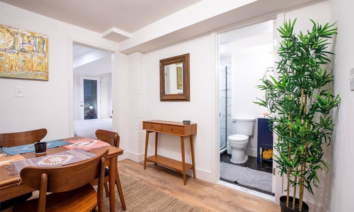 Photo of Bedroom in Dupont Circle