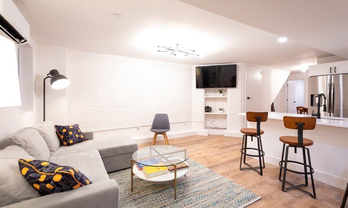 Photo of Livingroom in Dupont Circle