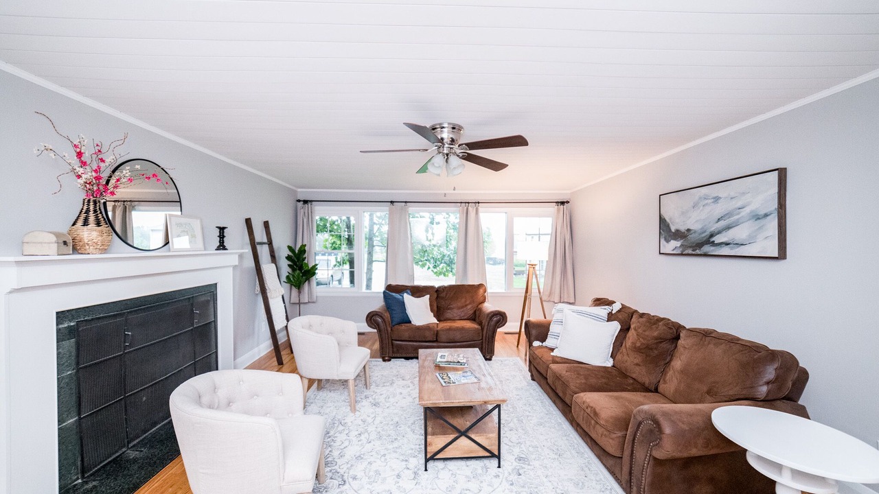 Photo of Livingroom in Lynchburg
