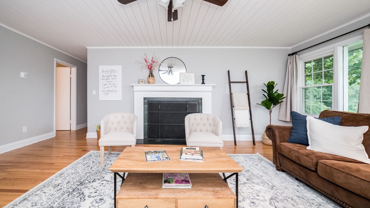 Photo of Livingroom in Lynchburg