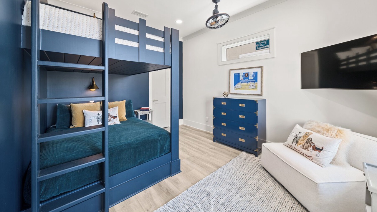 Photo of Bedroom in Riviera Beach