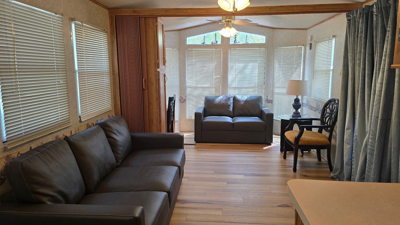 Photo of Livingroom in Pierceton