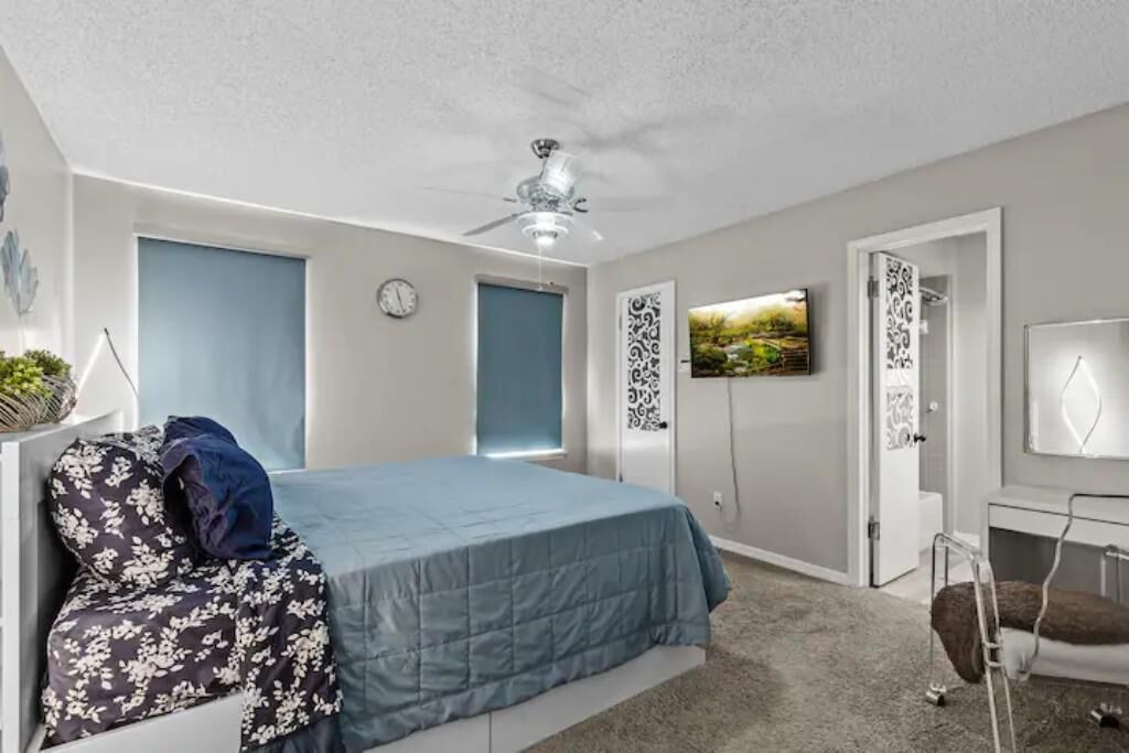 Photo of Bedroom in Westside